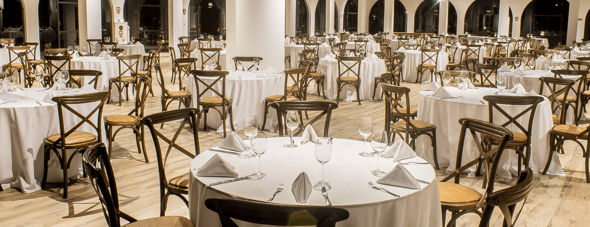 Sala para eventos sociais e corporativos em Guaratinguetá, Vale do Paraíba.